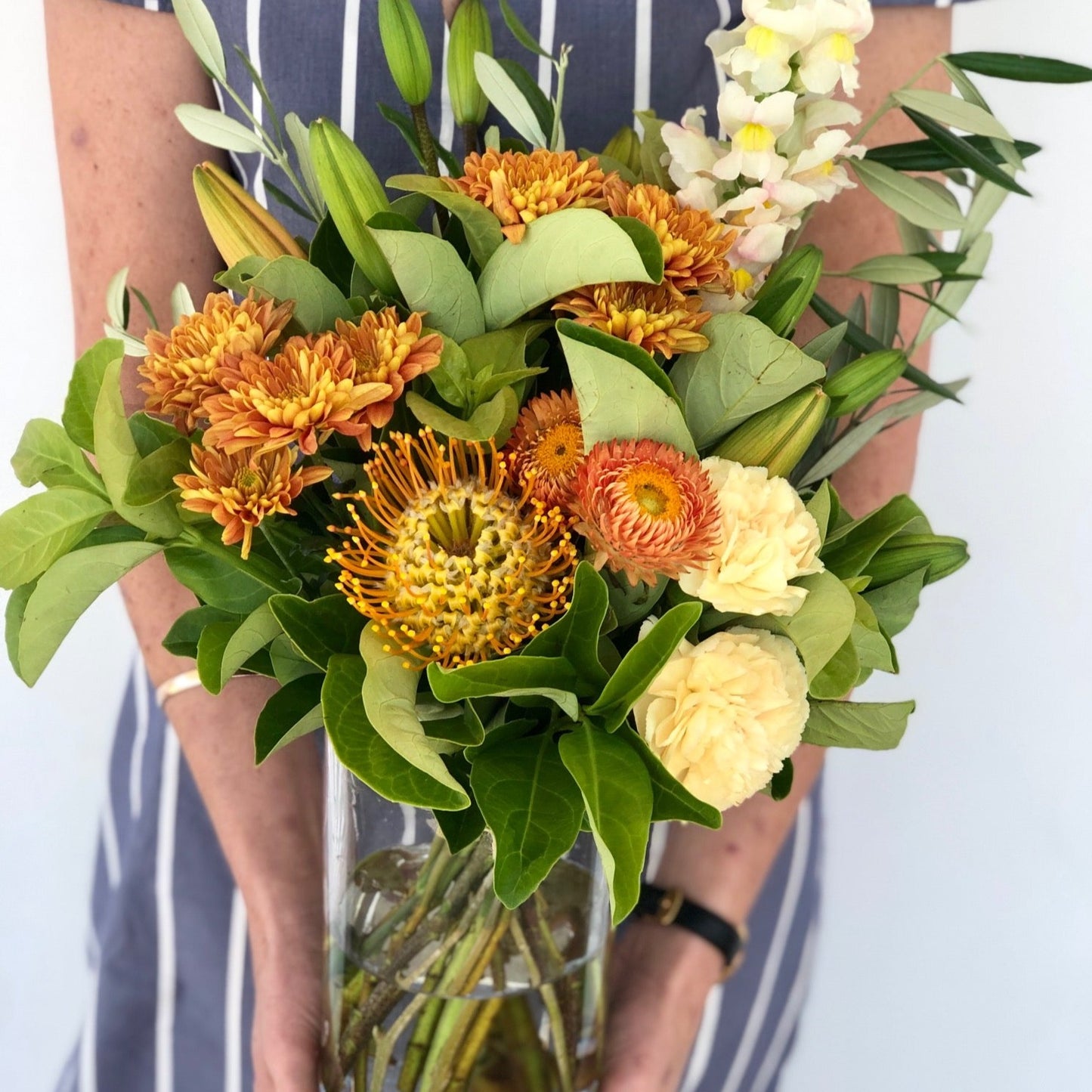 LOVELY LOLA Yellow Bouquet
